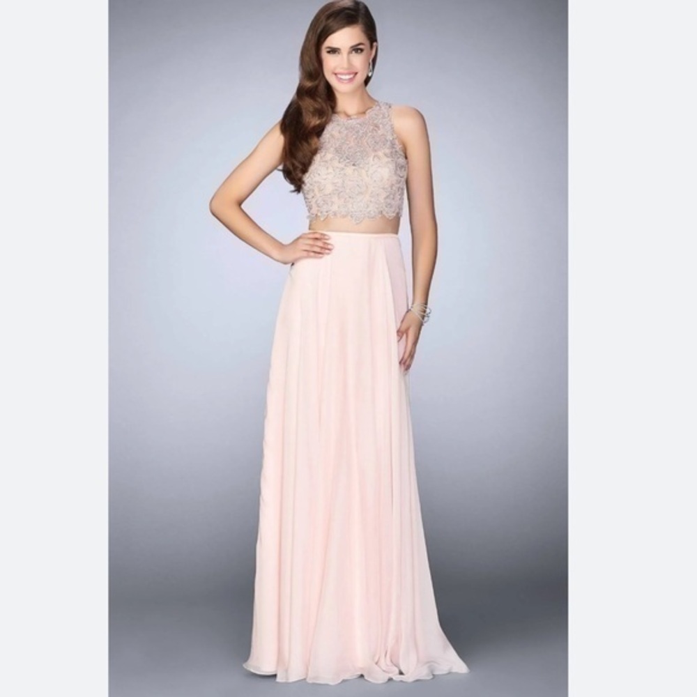 LA FEMME Blush Two Piece gown